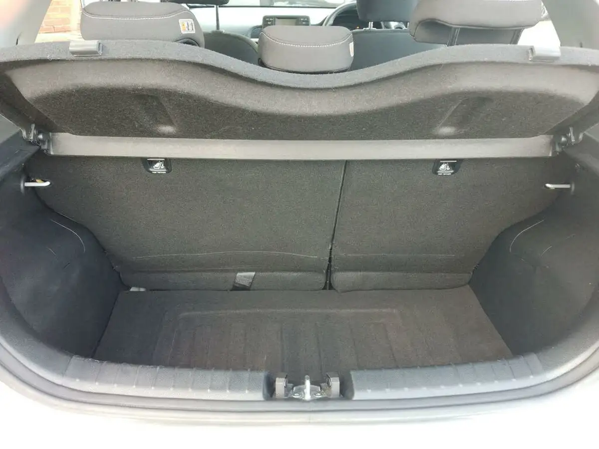 2017-kia-picanto-10-1-big-23
