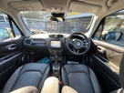 2020-jeep-renegade-13-gse-limited-phev-small-11