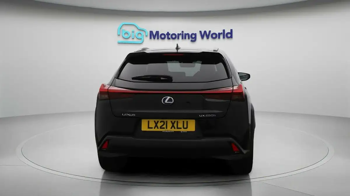 2021-lexus-ux-250h-20-ux-184bhp-without-navigation-big-6