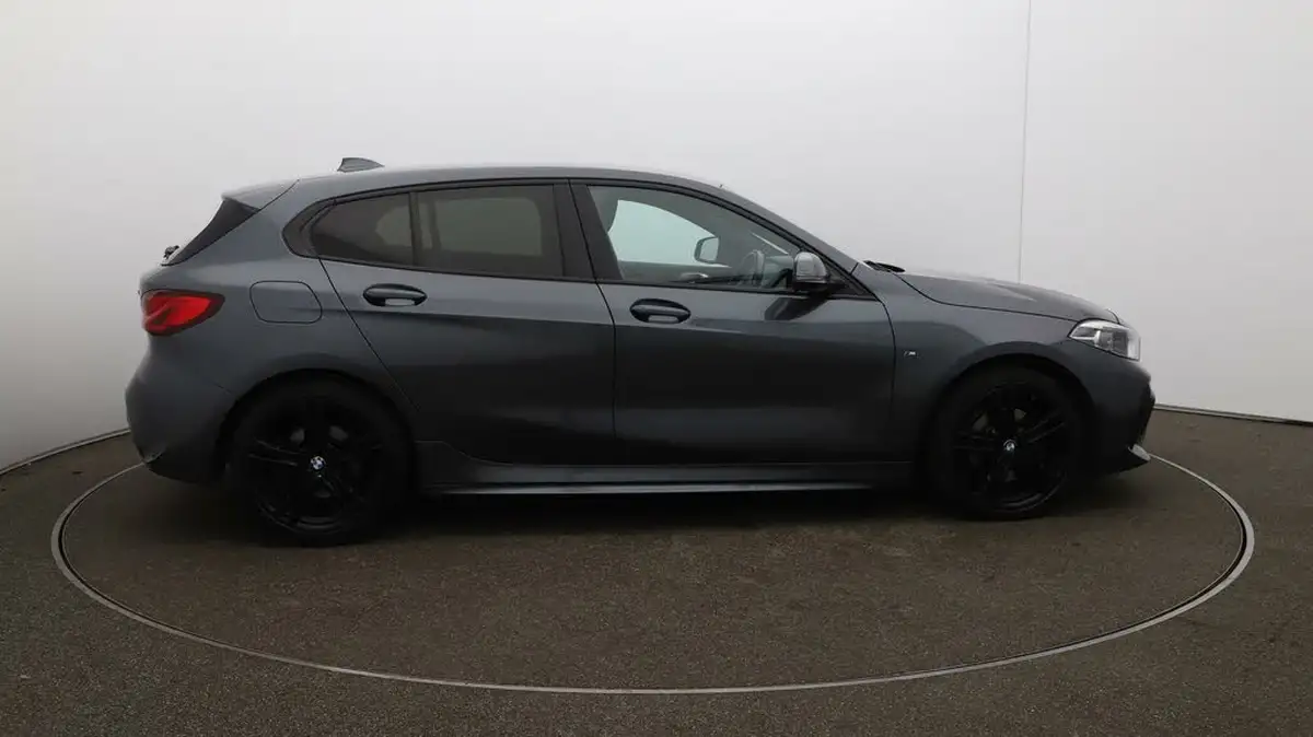 2021-bmw-1-series-15-118i-m-sport-lcp-dct-big-43