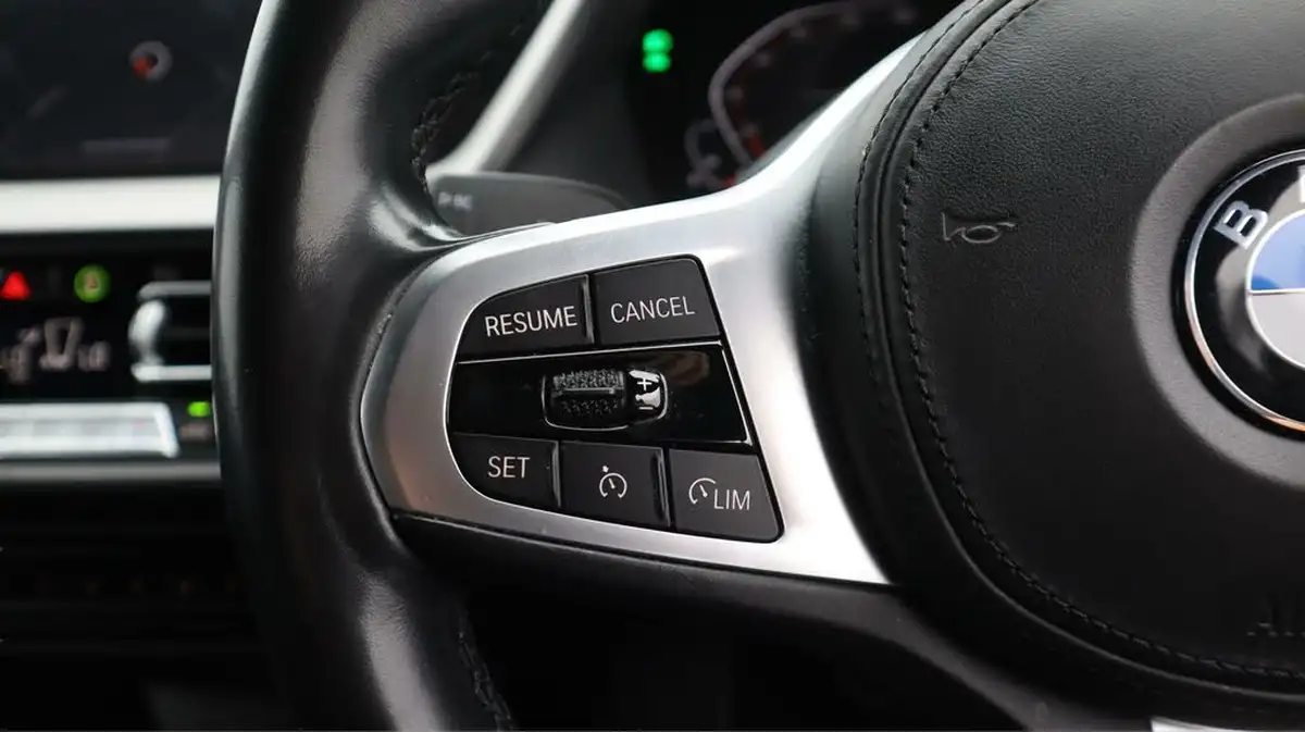 2021-bmw-1-series-15-118i-m-sport-lcp-dct-big-26