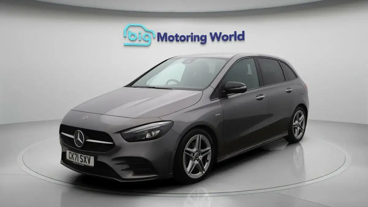 2021-mercedes-benz-b-class-13-b200-amg-line-premium-edition-big-3