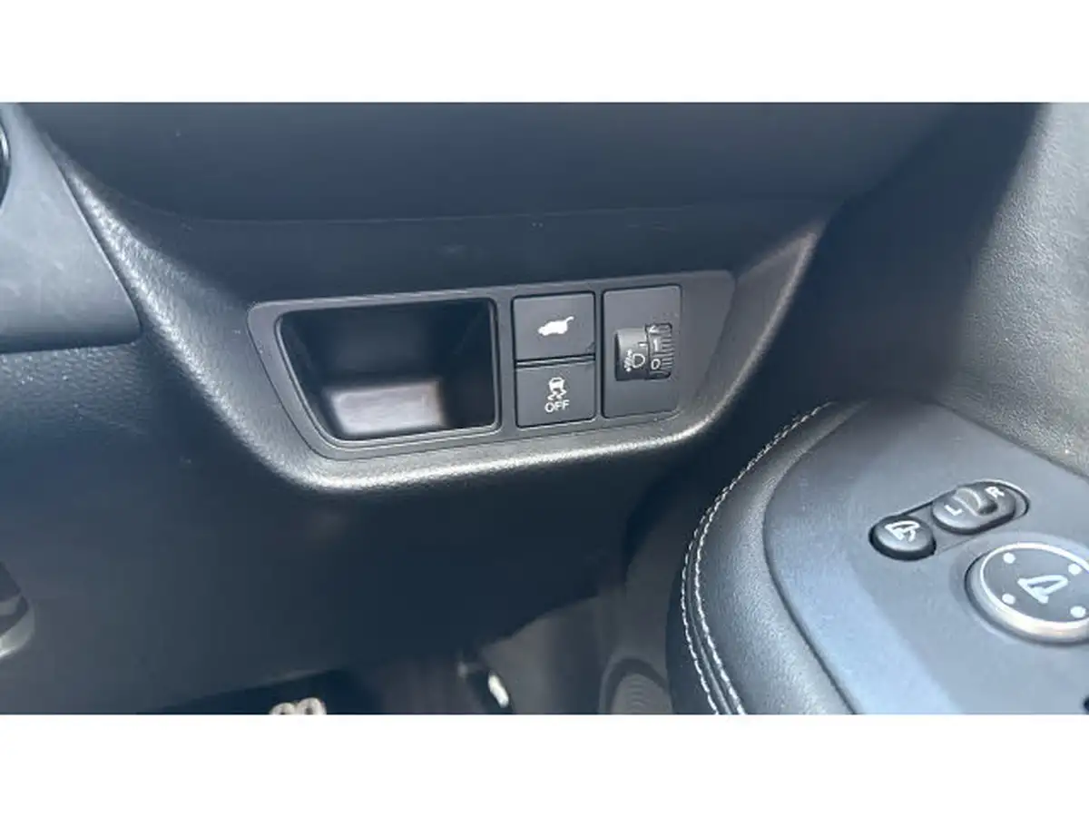 2024-honda-zr-v-20-i-mmd-sport-big-25