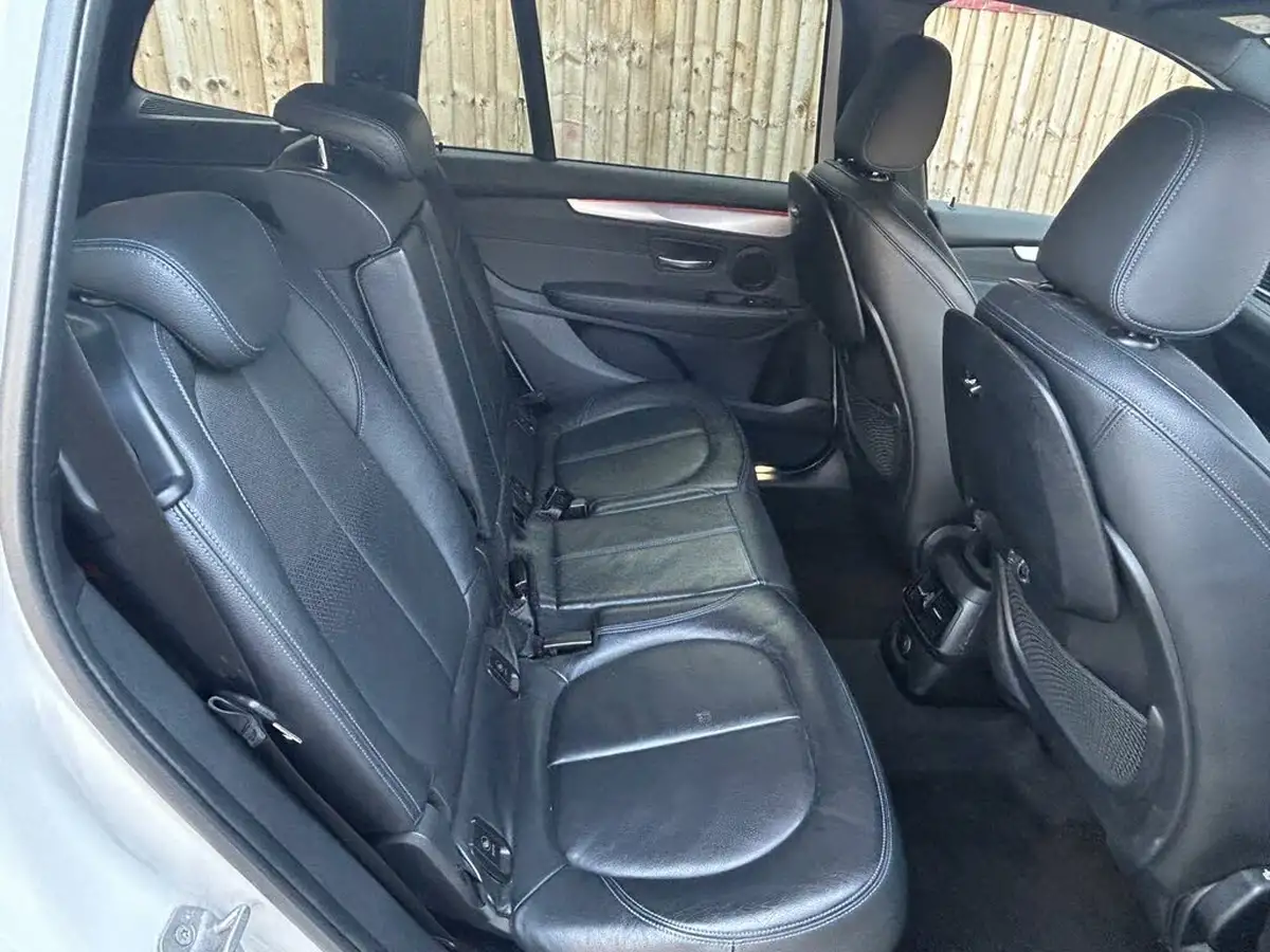 2015-bmw-2-series-20td-220d-xdrive-m-sport-gran-tourer-5d-big-25
