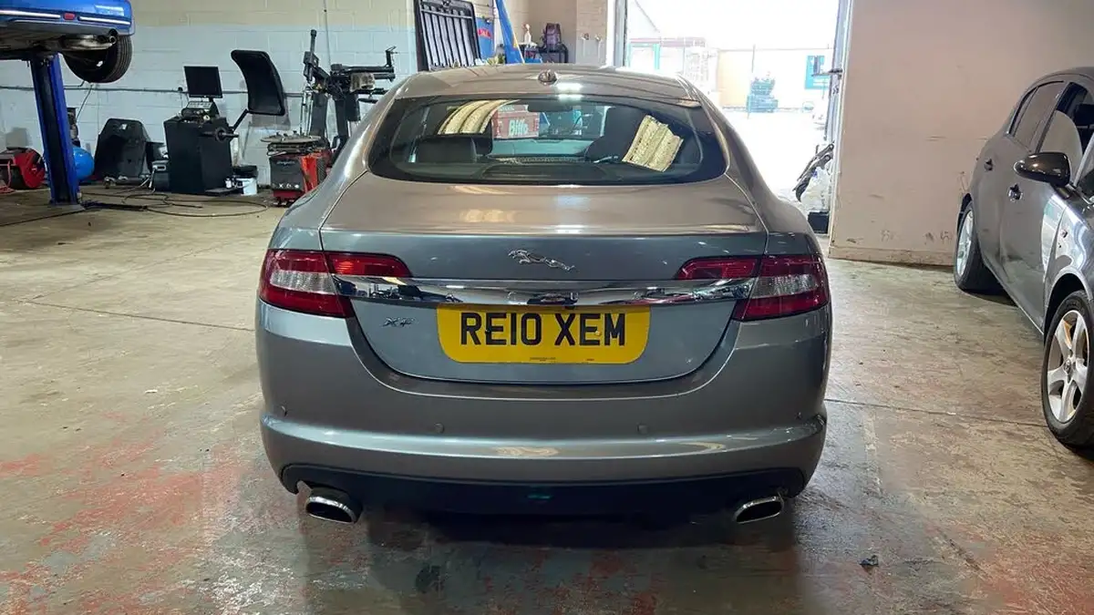 2010-jaguar-xf-30td-premium-luxury-big-3