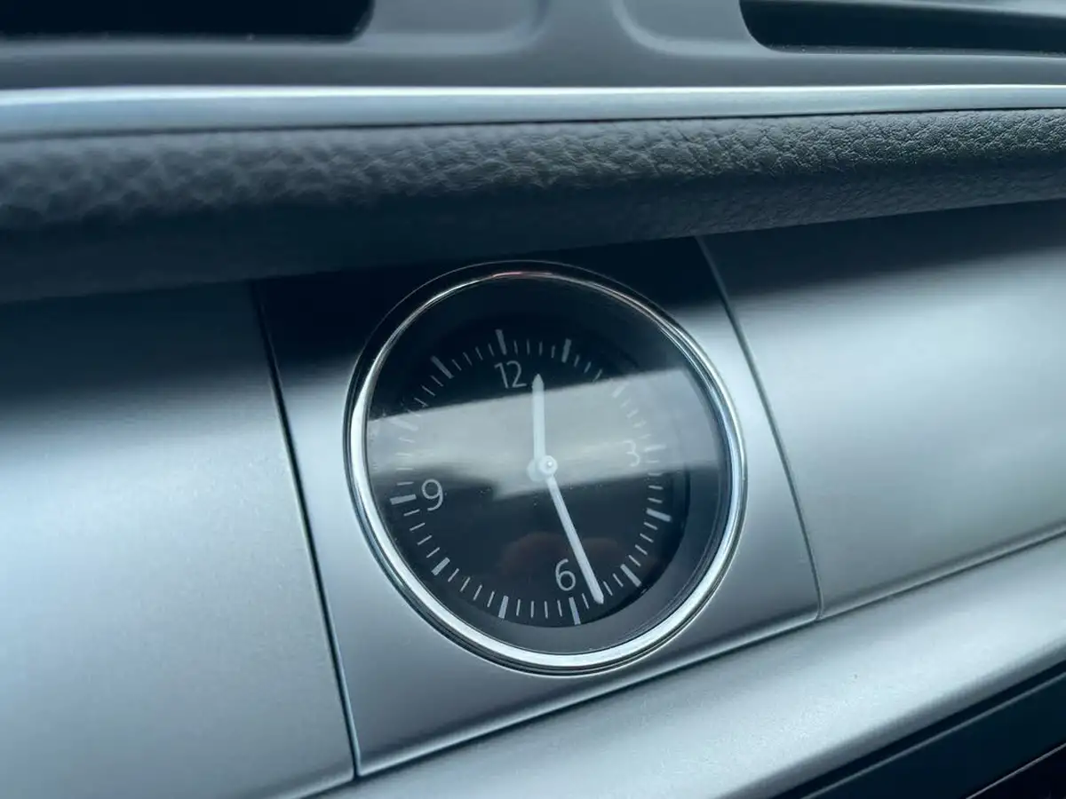 2014-volkswagen-passat-16td-ss-saloon-4d-big-27