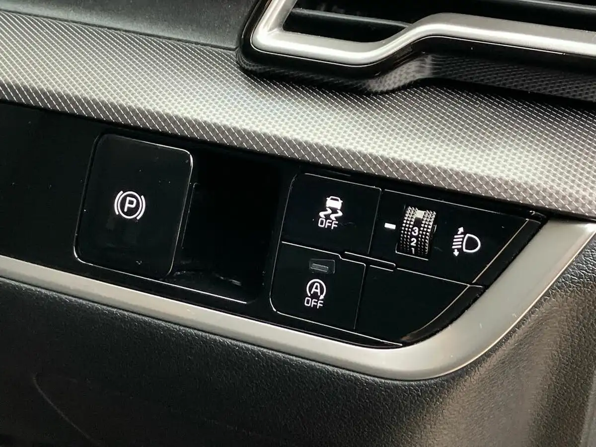 2022-kia-sportage-16-t-gdi-launch-edition-big-33