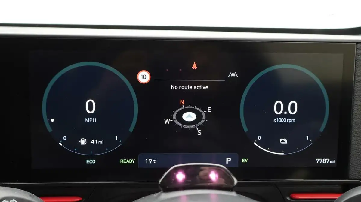 2024-hyundai-kona-16-gdi-n-line-s-141ps-dct-big-10