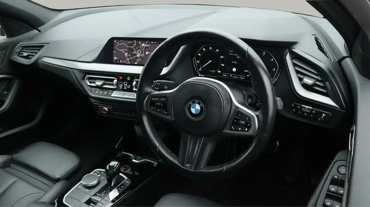 2020-bmw-1-series-15td-116d-m-sport-dct-big-9