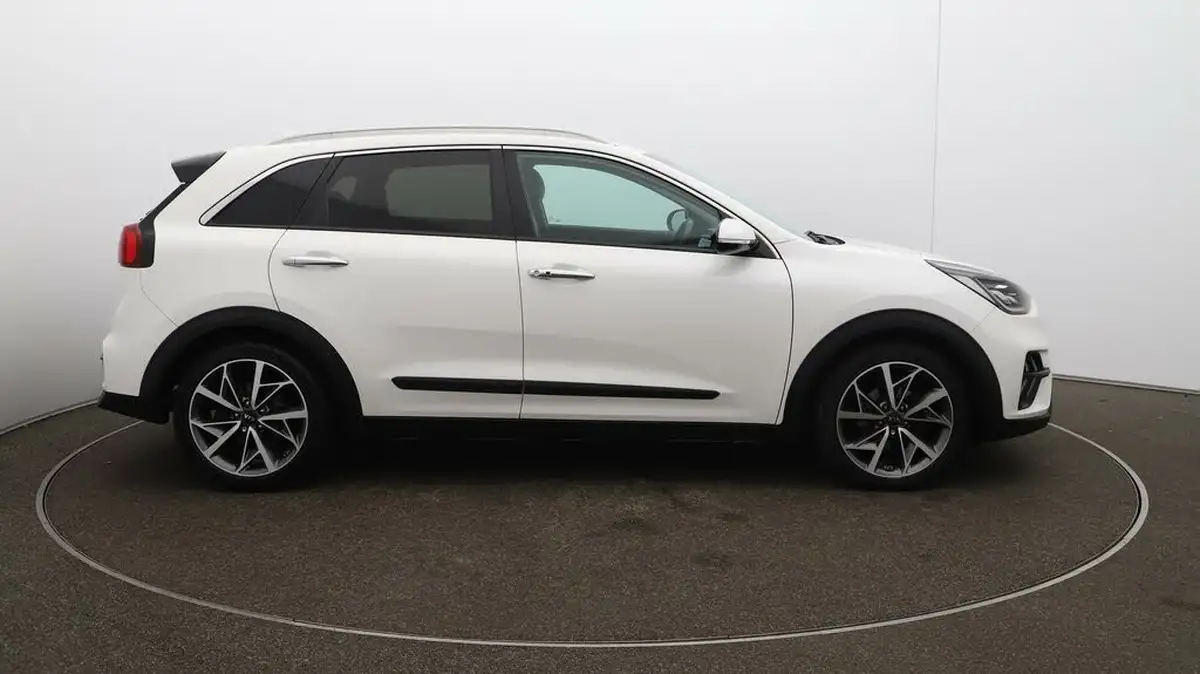 2021-kia-niro-16-gdi-4-156kwh-big-43