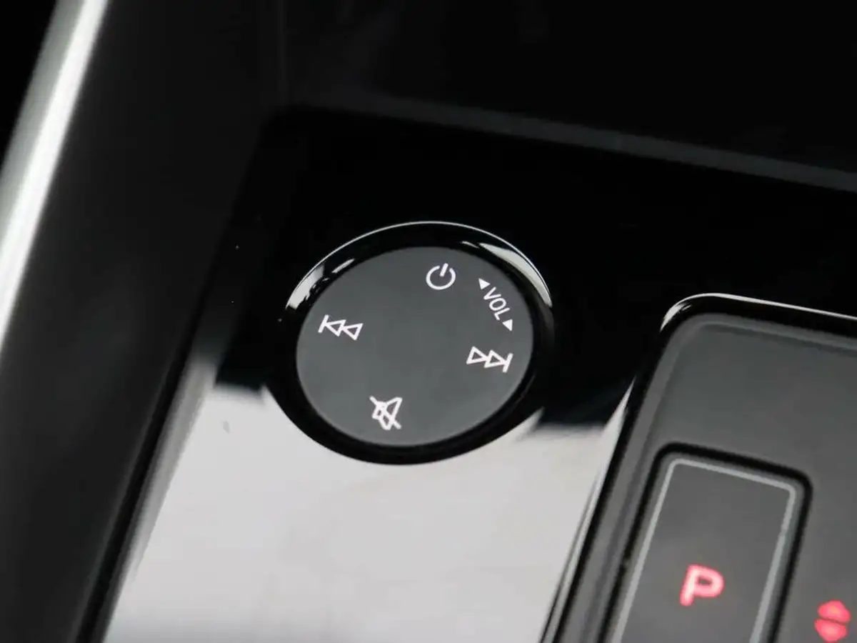 2021-audi-a3-10-30-tfsi-sportback-5d-s-tronic-big-19
