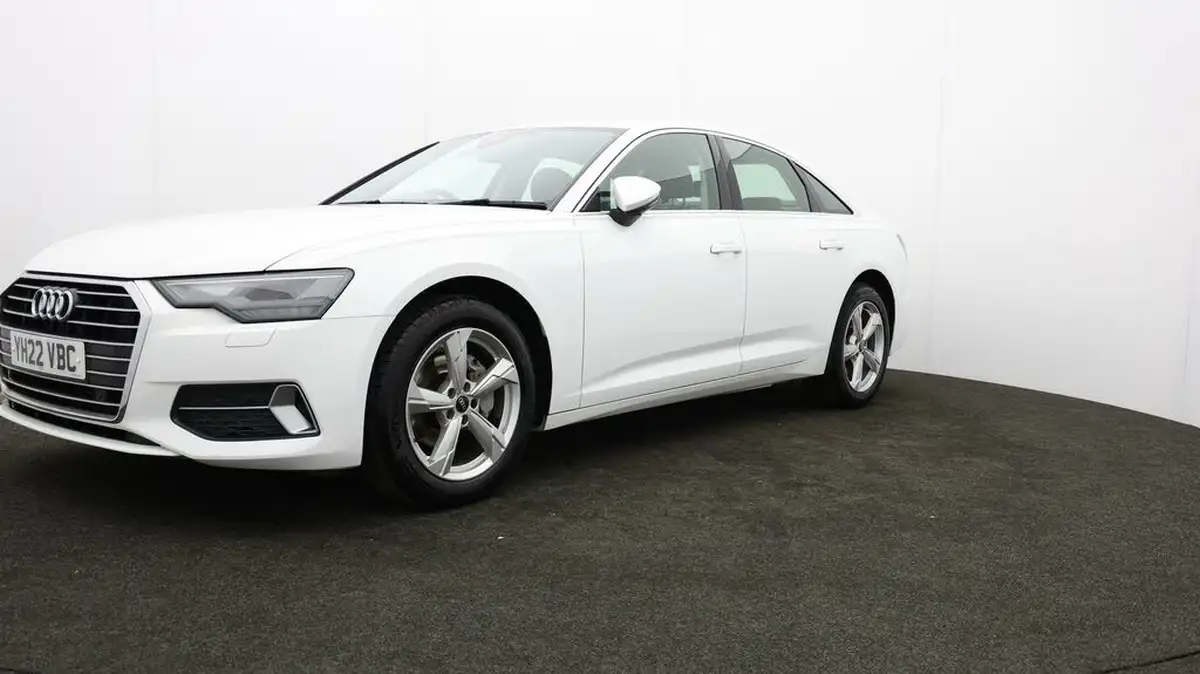2022-audi-a6-saloon-20-40-tfsi-sport-big-2