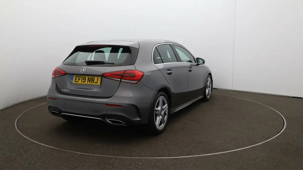 2019-mercedes-benz-a-class-15d-a180d-amg-line-executive-hatchback-5d-7g-dct-big-45