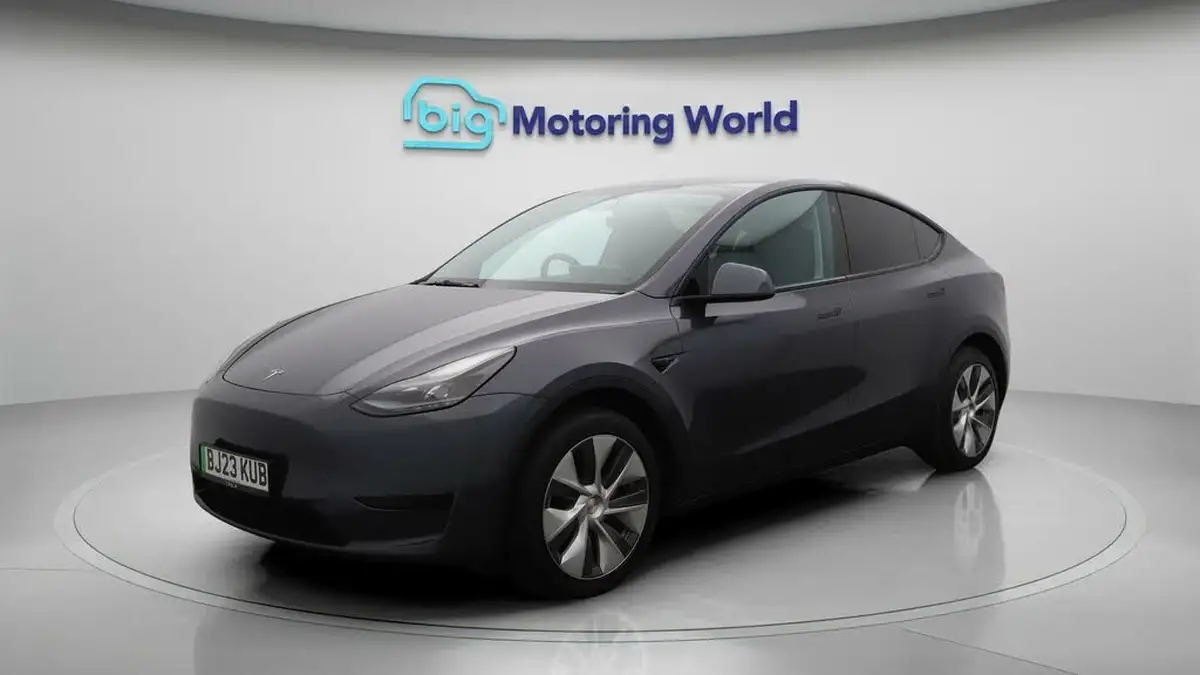 2023-tesla-model-y-e-rwd-big-3