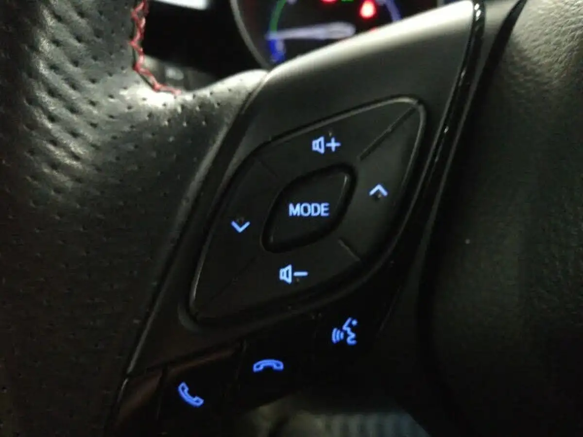 2021-toyota-c-hr-20-vvt-i-gr-sport-big-12