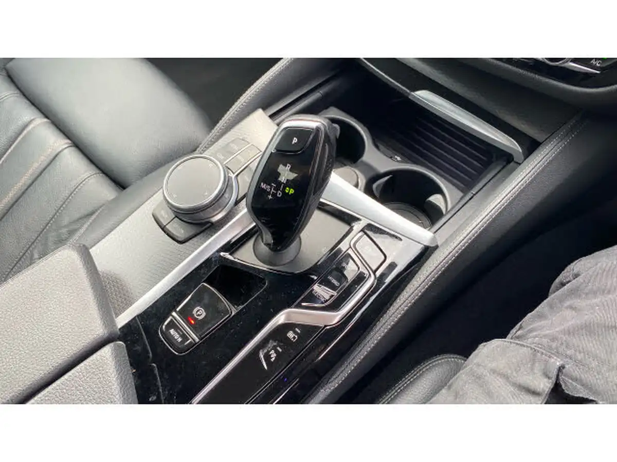 2022-bmw-5-series-20-530e-m-sport-saloon-4d-big-9