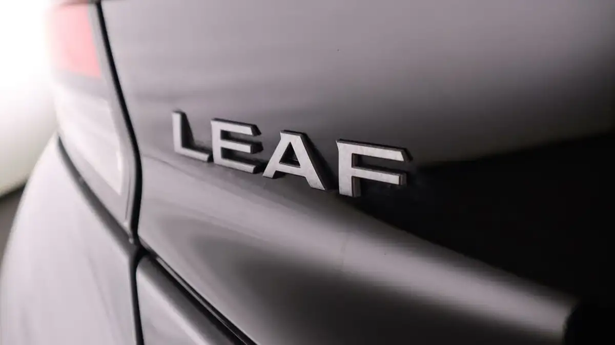 2022-nissan-leaf-e-tekna-39kwh-big-19