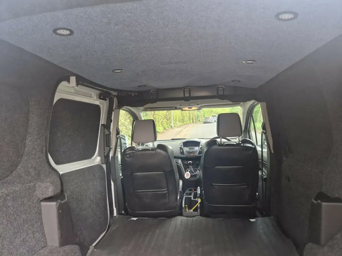 2015-ford-transit-connect-16tdci-l1-200-panel-big-16