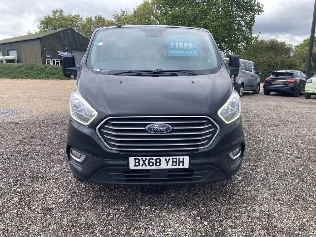 2019-ford-tourneo-custom-20tdci-320-l2-zetec-130ps-big-4