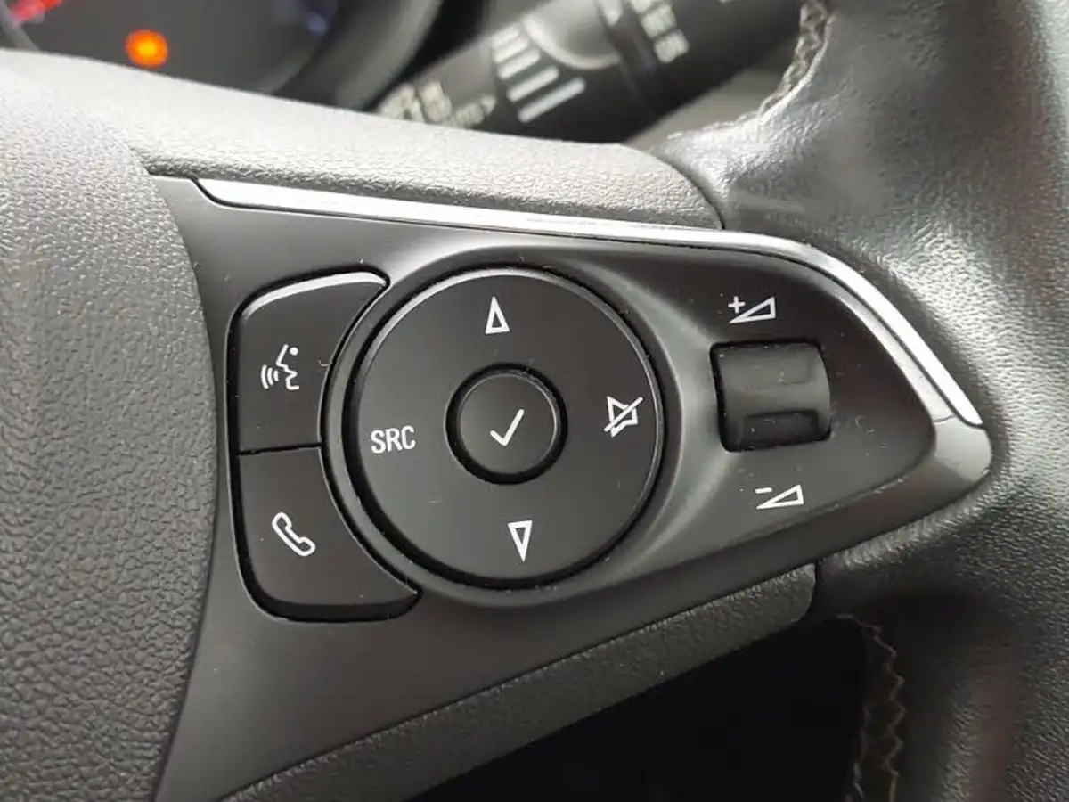2021-vauxhall-grandland-x-12-griffin-big-18