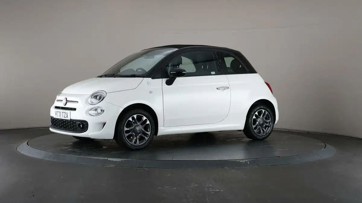 2021-fiat-500c-10-hey-google-big-31