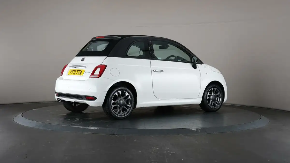 2021-fiat-500c-10-hey-google-big-55