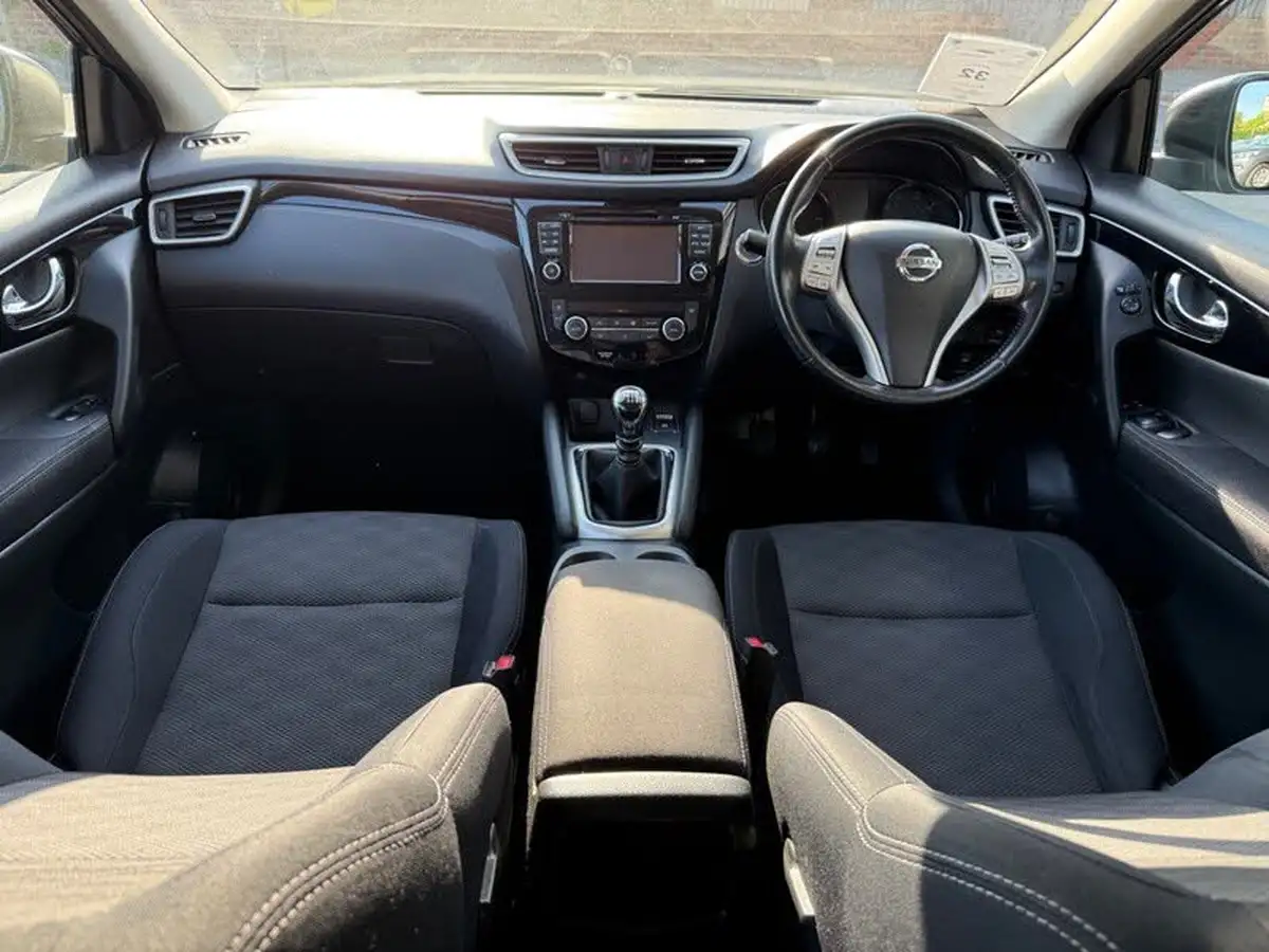 2015-nissan-qashqai-15dci-n-tec-big-15
