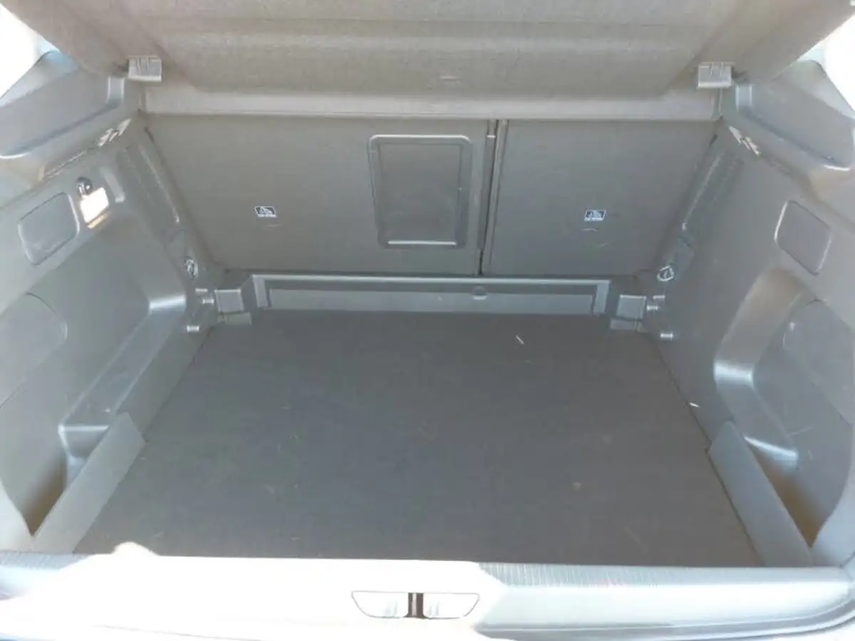2022-vauxhall-grandland-12-ultimate-auto-big-7