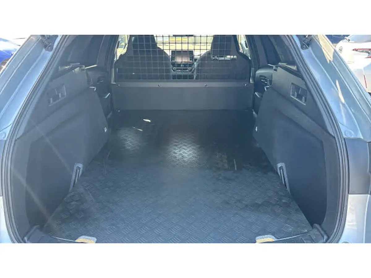2022-toyota-corolla-18-vvt-i-corolla-commercial-140hpeu6d-big-13