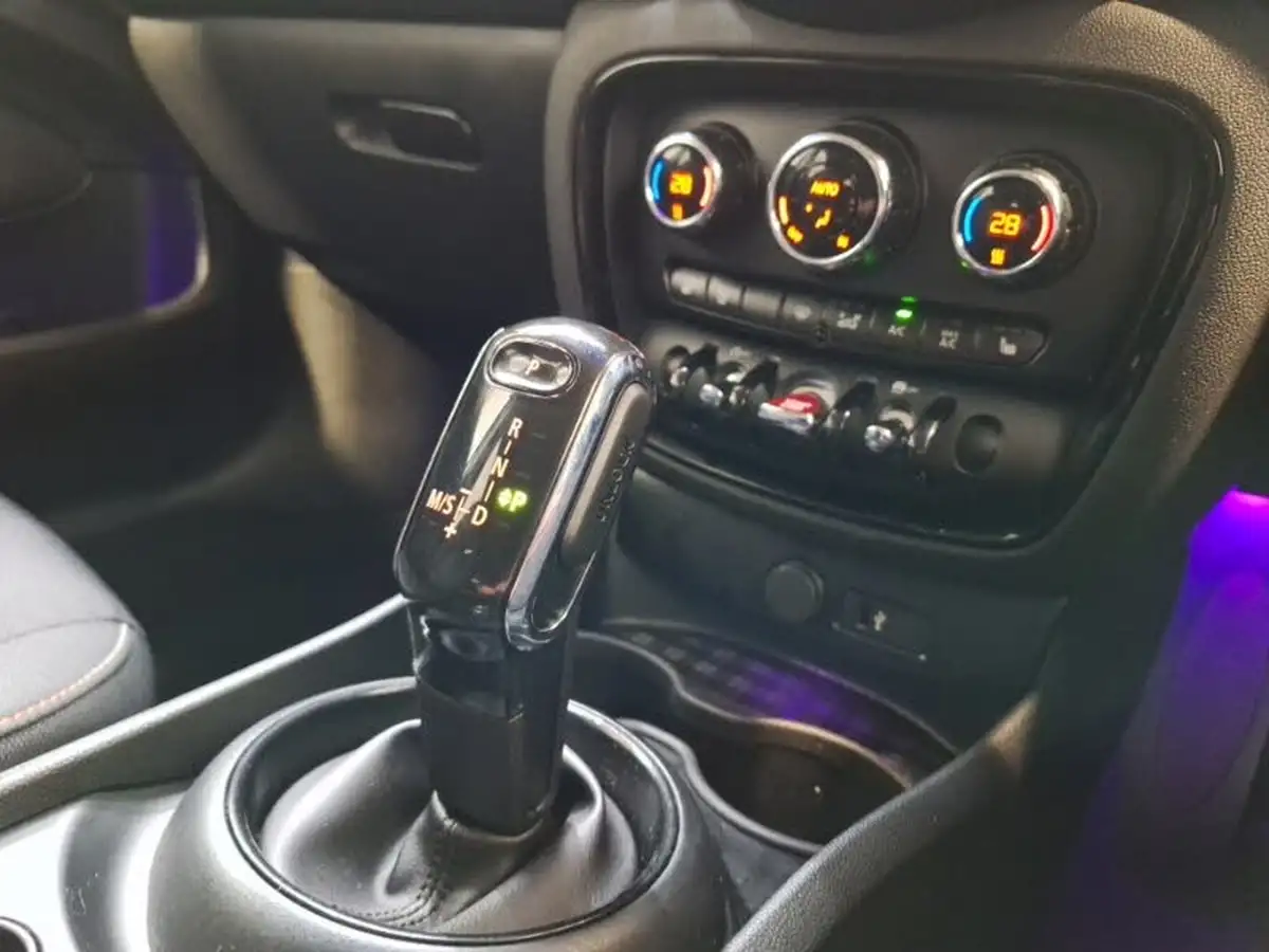 2021-mini-clubman-15-cooper-classic-auto-big-10