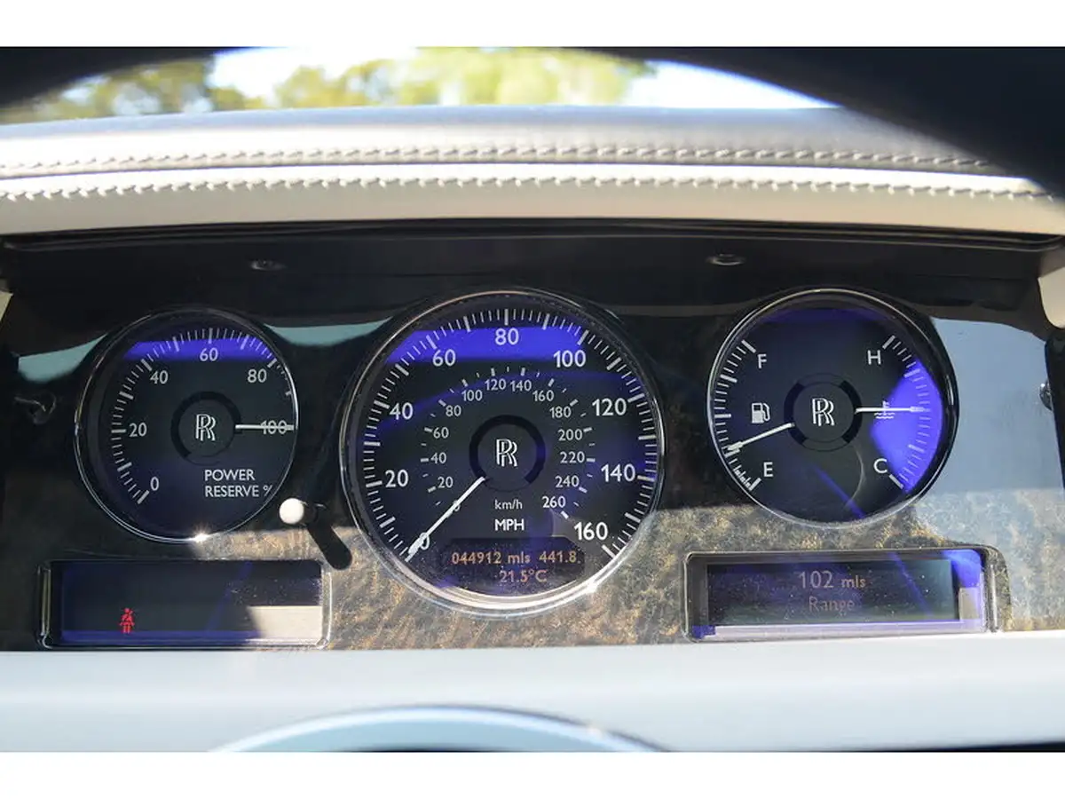 2016-rolls-royce-phantom-67-coupe-2d-big-66