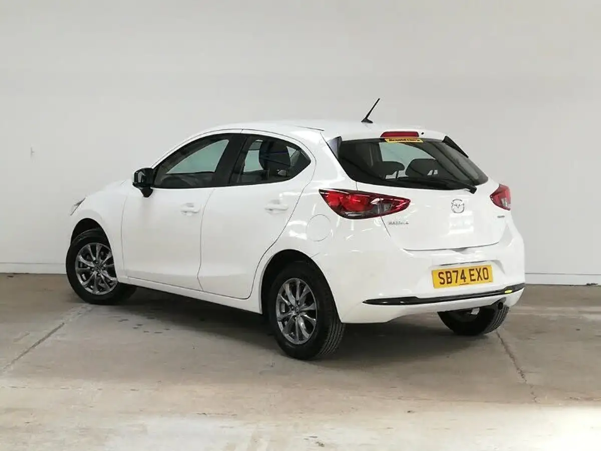 2024-mazda-mazda2-15-skyactiv-g-centre-line-big-1