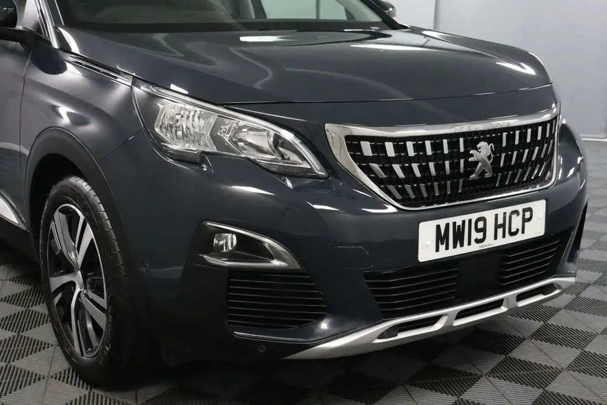 2019-peugeot-3008-suv-12-puretech-allure-big-21