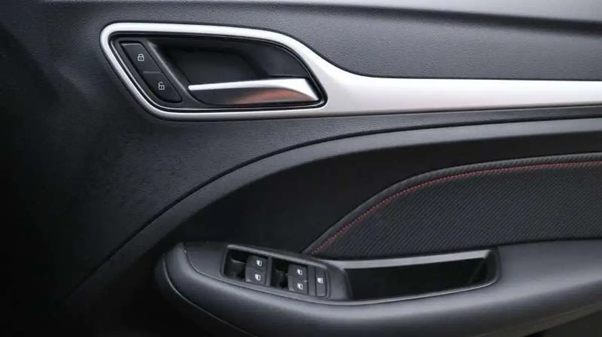 2023-mg-zs-suv-10t-gdi-exclusive-big-12