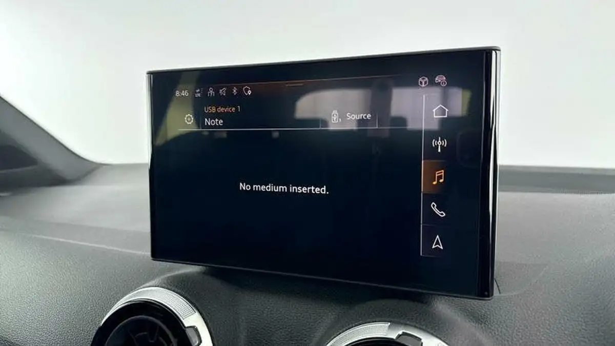 2024-audi-q2-10-30-tfsi-s-line-116ps-big-13