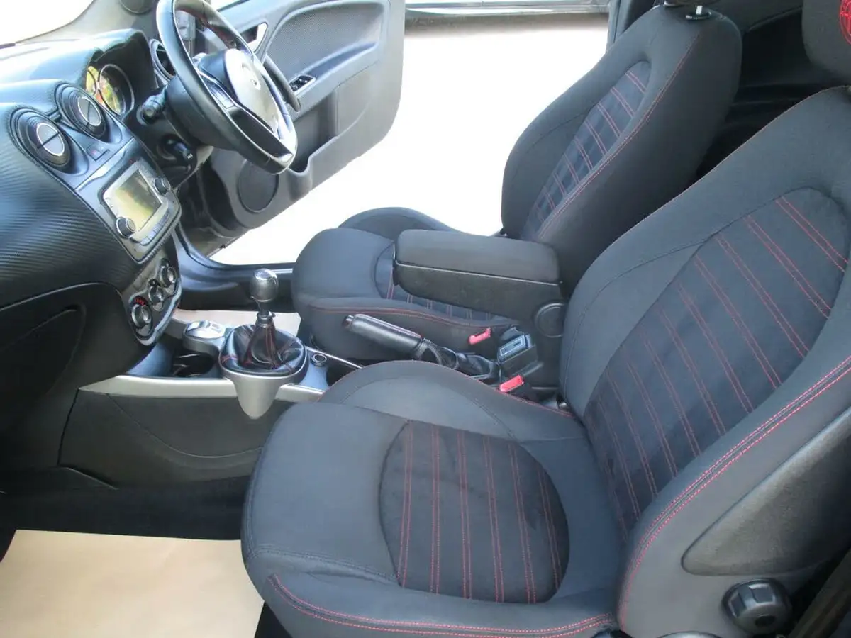 2016-alfa-romeo-mito-13jtdm-2-speciale-big-24