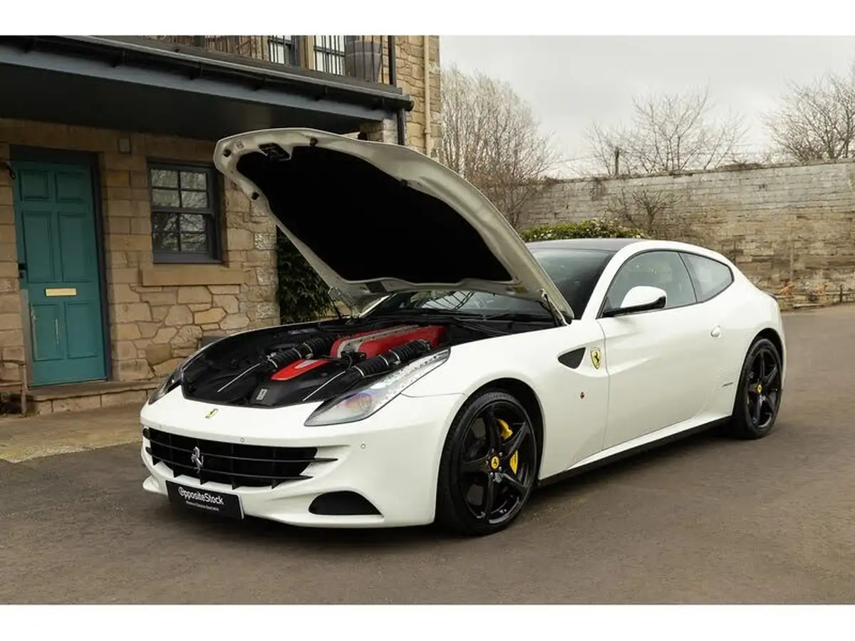 2013-ferrari-ff-63-big-11