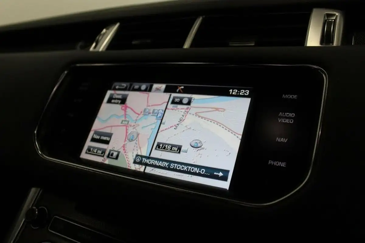 2015-land-rover-range-rover-sport-30-sd-v6-hse-dynamic-292ps-4x4-big-28