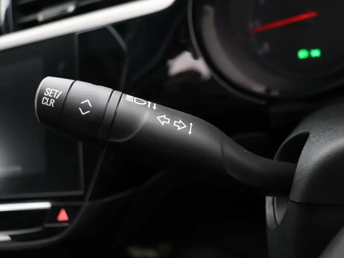 2023-vauxhall-corsa-12-turbo-design-auto-big-30