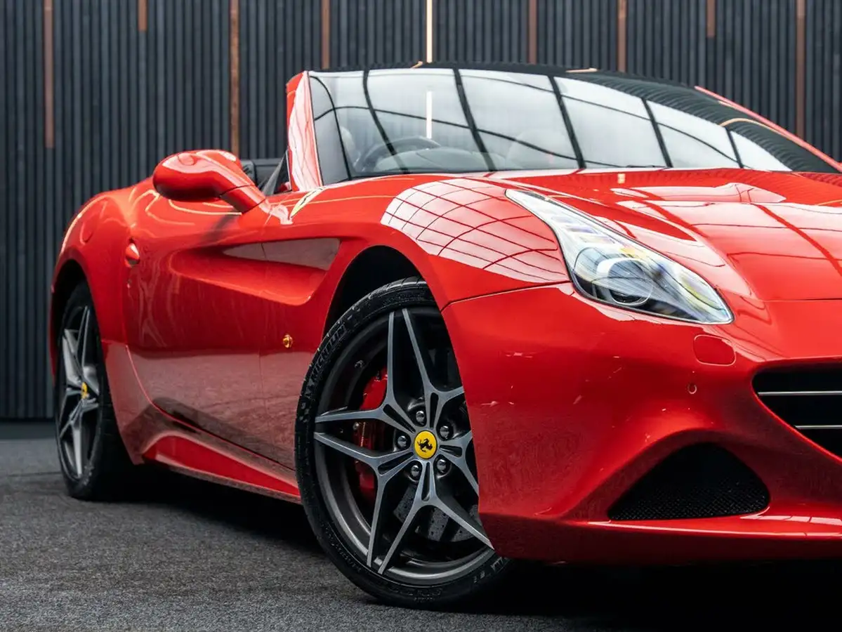 2015-ferrari-california-39-t-big-12