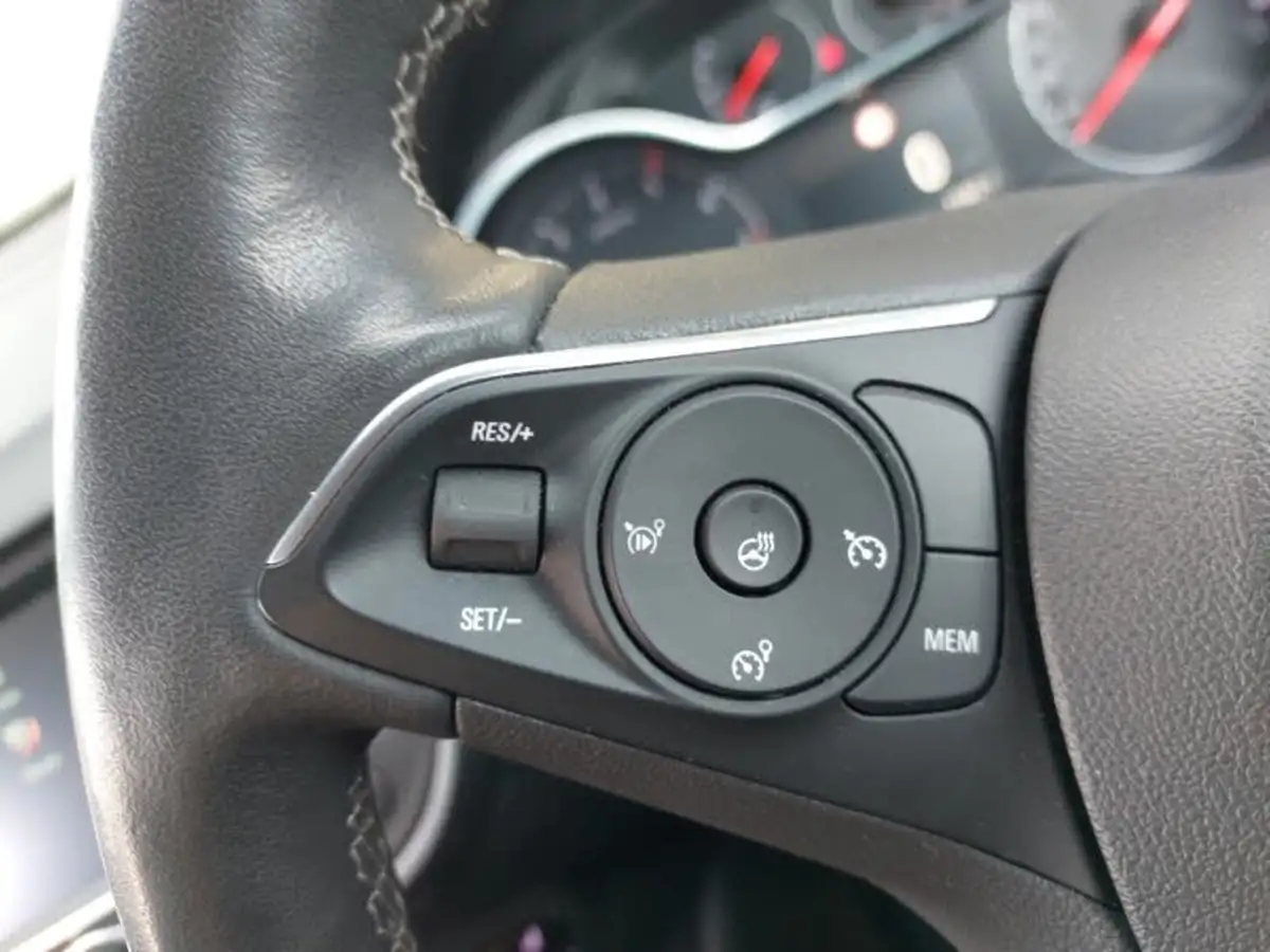 2021-vauxhall-crossland-12i-elite-big-15