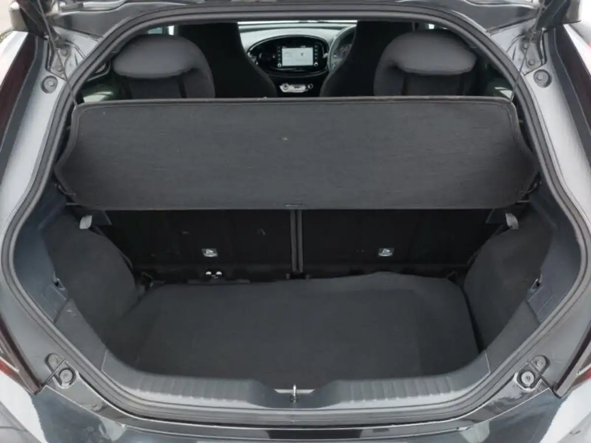 2022-toyota-aygo-x-10-vvt-i-edge-cvt-big-7