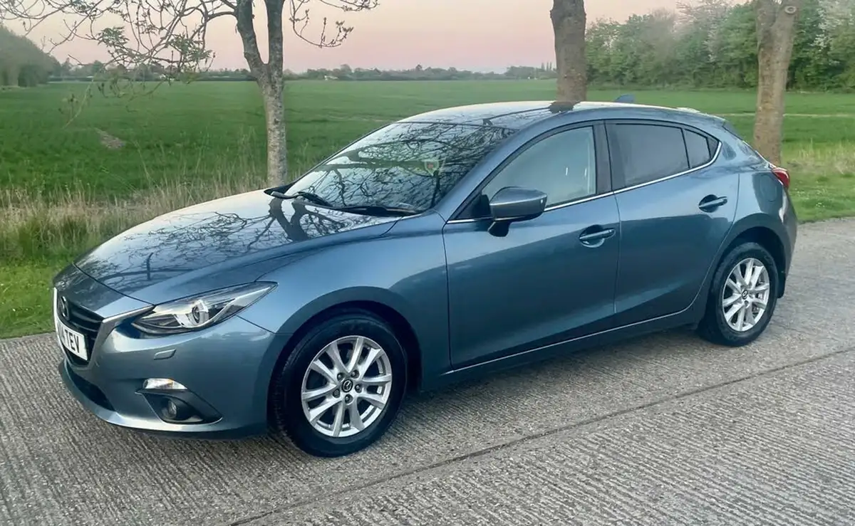 2014-mazda-mazda3-20-se-l-nav-hatchback-5d-big-14