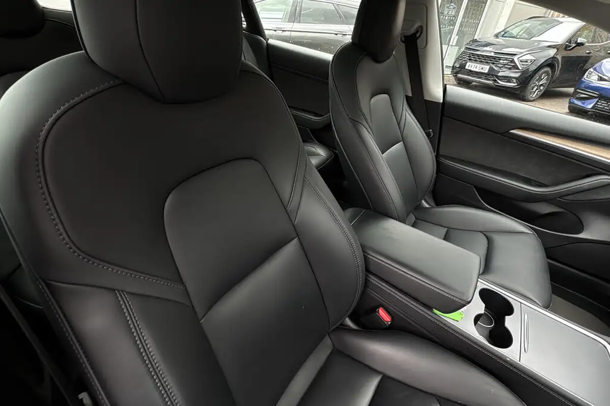 2022-tesla-model-3-e-long-range-big-32