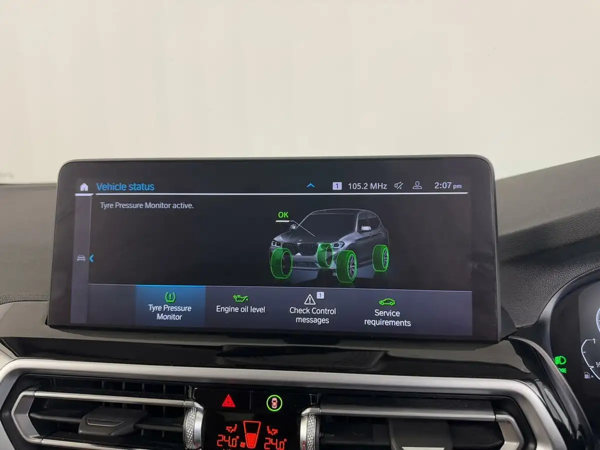 2022-bmw-x3-20-xdrive-30e-xline-big-43