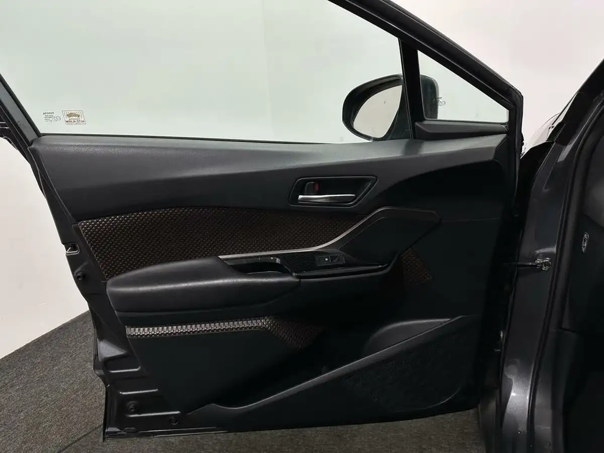 2018-toyota-c-hr-18-vvt-i-excel-big-33