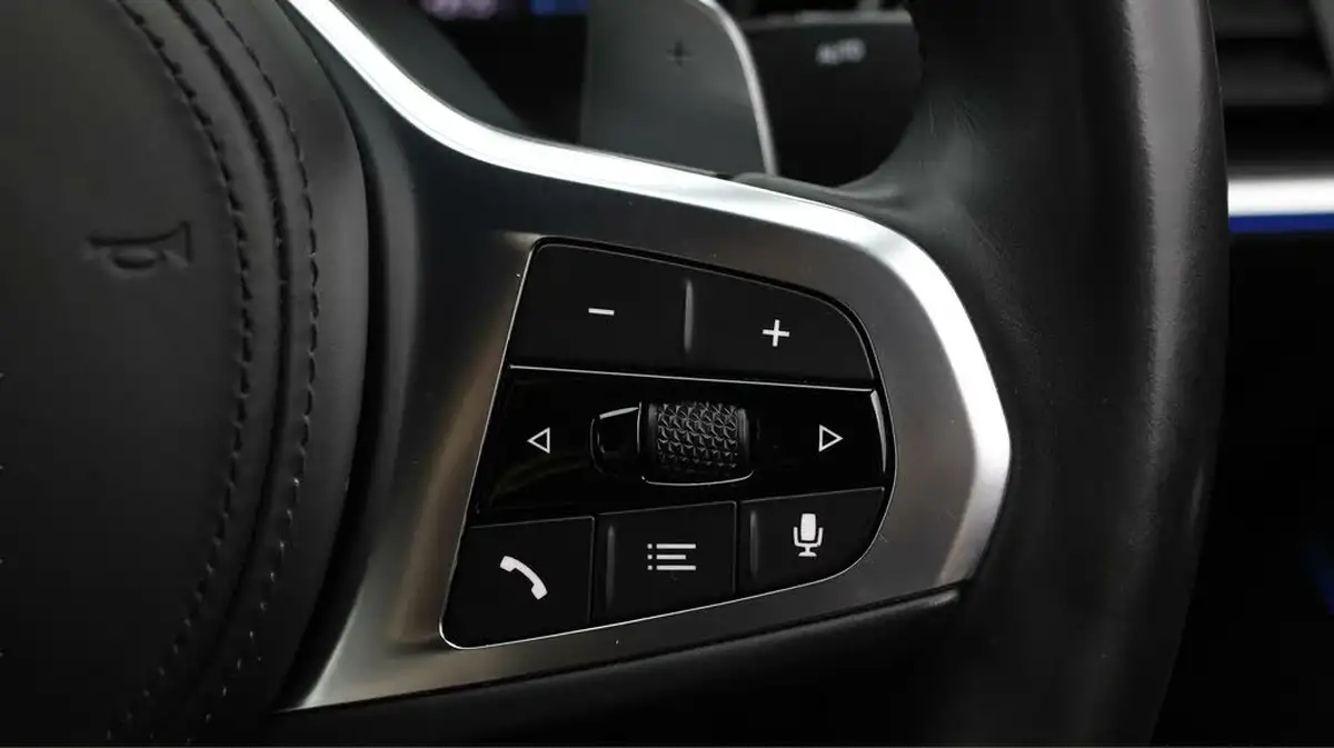 2019-bmw-3-series-20-330e-m-sport-plus-pack-big-21