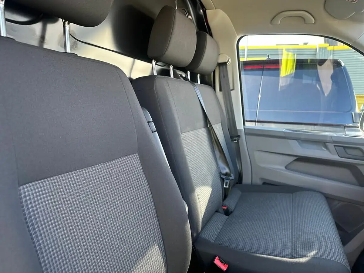 2024-volkswagen-transporter-big-15