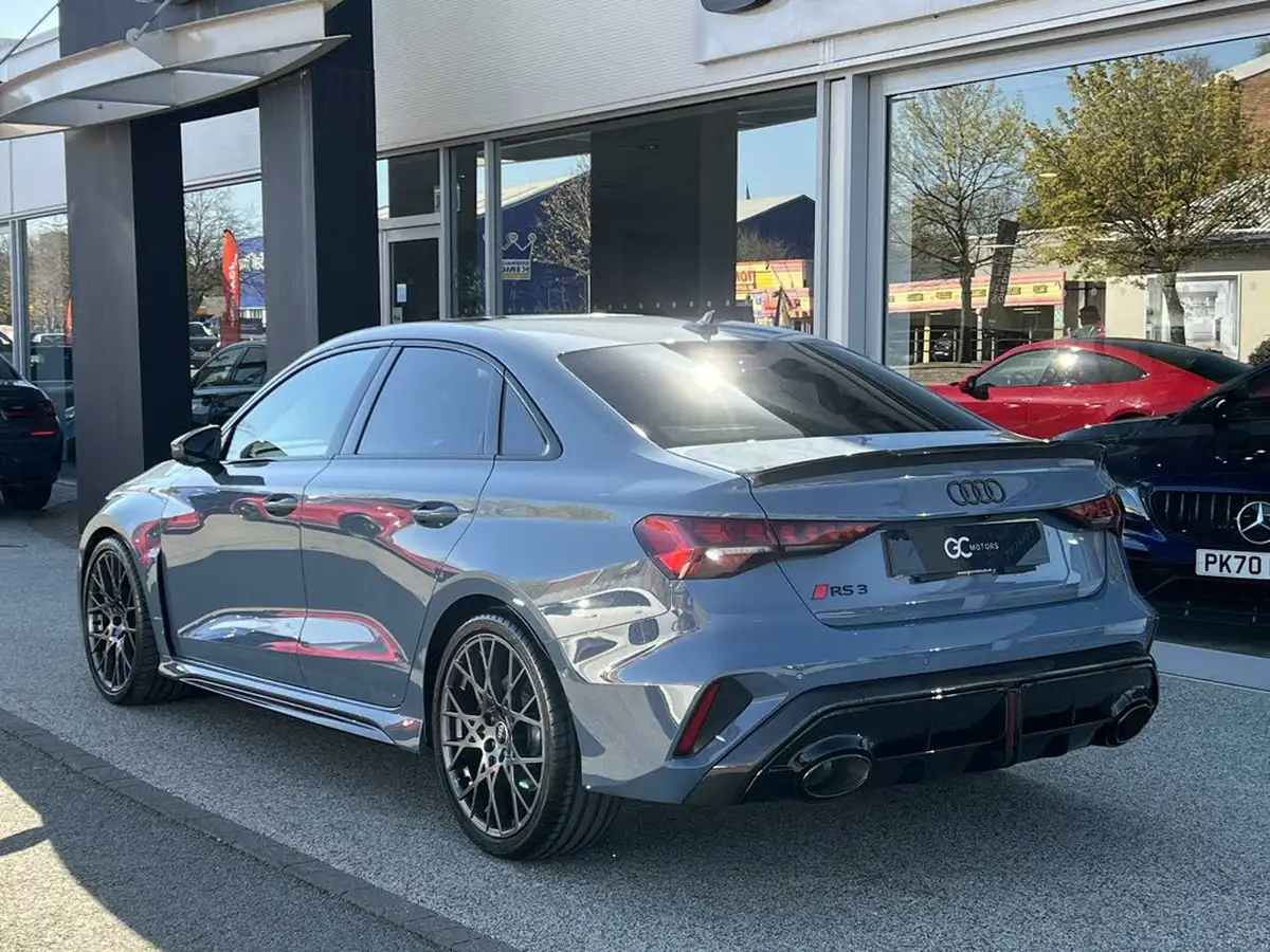 2025-audi-rs3-big-4