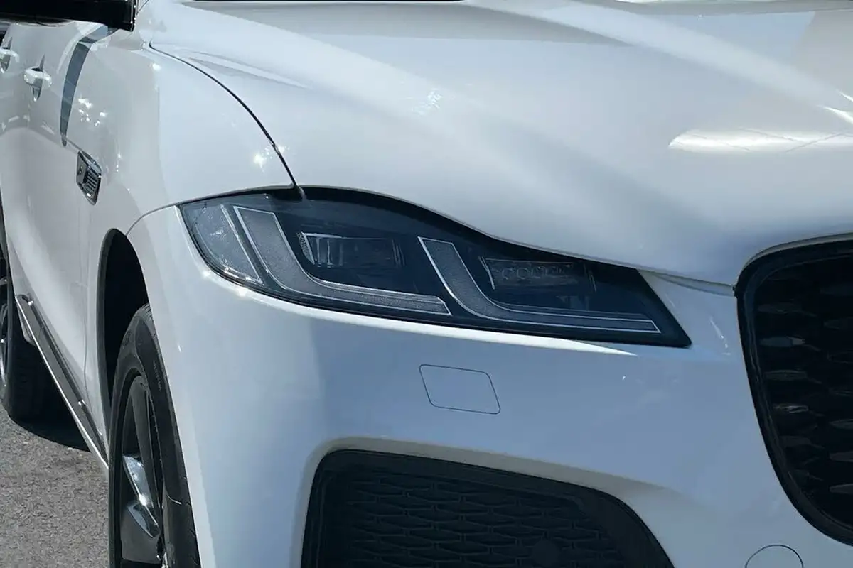 2023-jaguar-f-pace-20-d200-r-dynamic-se-black-big-15